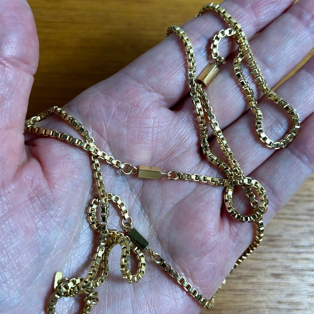 Vintage Costume Jewelry - Monet Simple Gold Chain with Bars Necklace